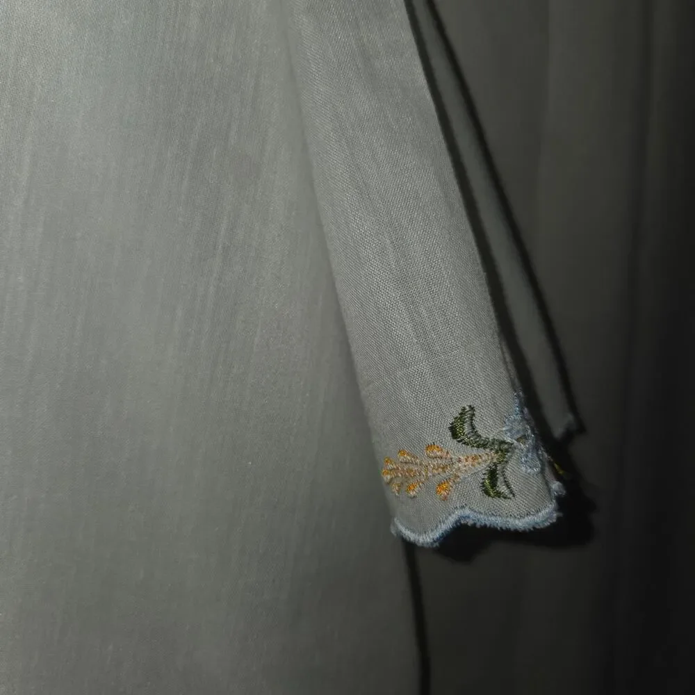 Vintage Cottagecore Embroidered Linen-Blend Blouse | Size 44 (Medium/Large - Picture 7 of 8